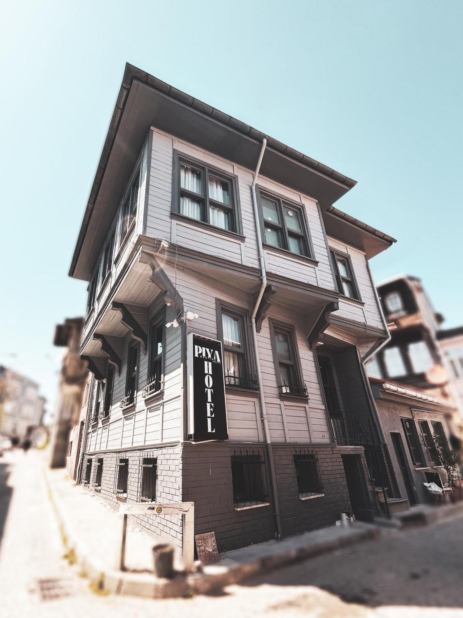 Piya Boutique Hostal *